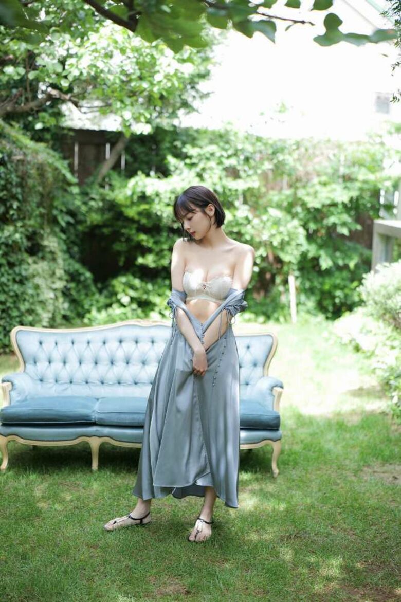 岡田紗佳 グラビア!抜ける役満ボディ!!巨乳おっぱいに水着ビキニもエロいっす♡053