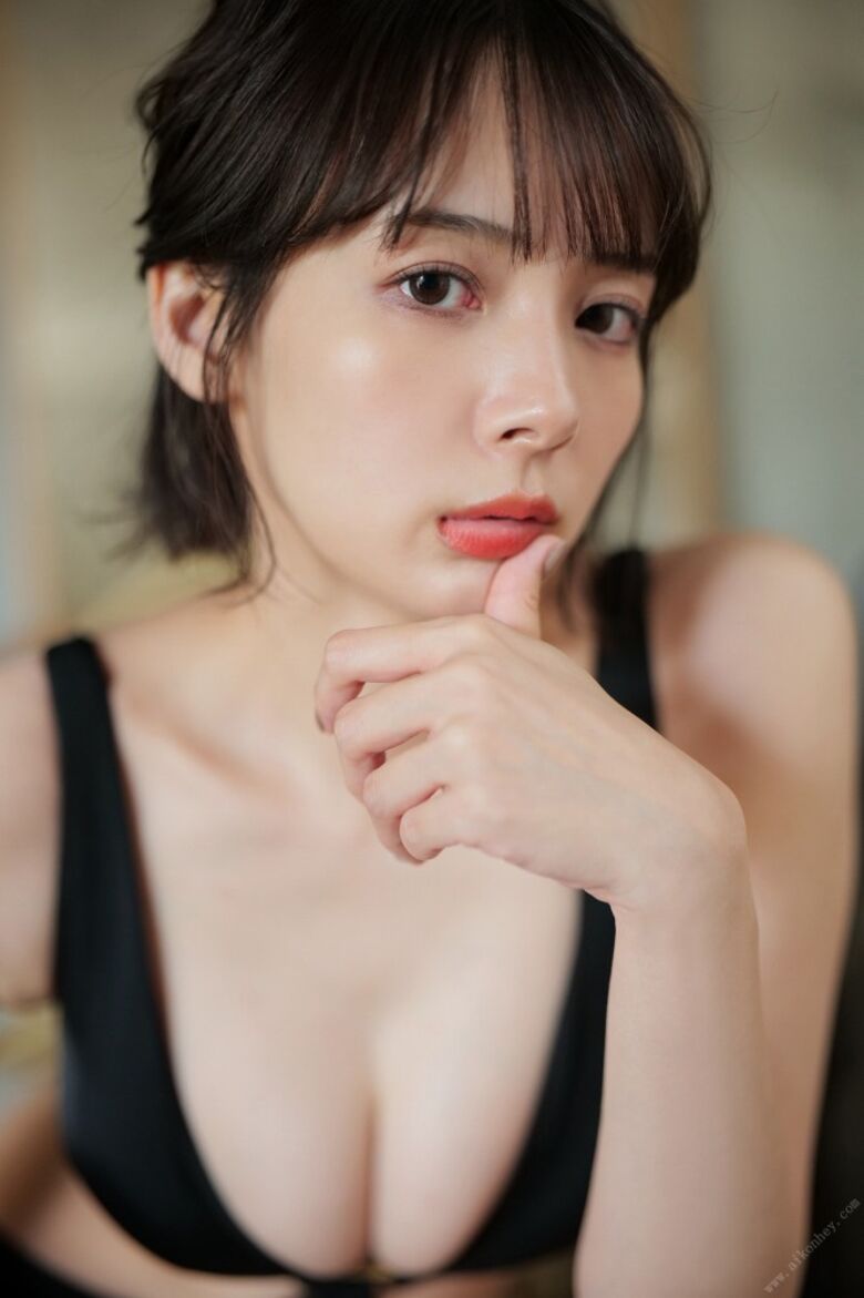 岡田紗佳 グラビア!抜ける役満ボディ!!巨乳おっぱいに水着ビキニもエロいっす♡076
