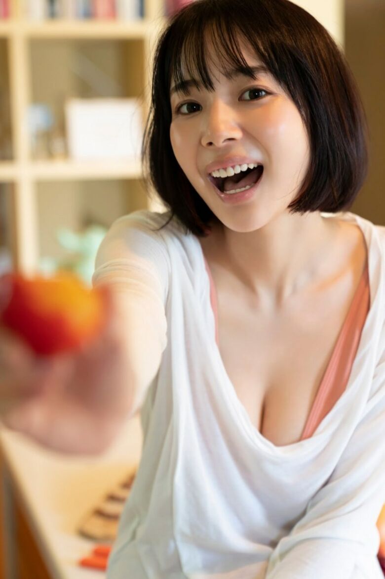 岡田紗佳 グラビア!抜ける役満ボディ!!巨乳おっぱいに水着ビキニもエロいっす♡185