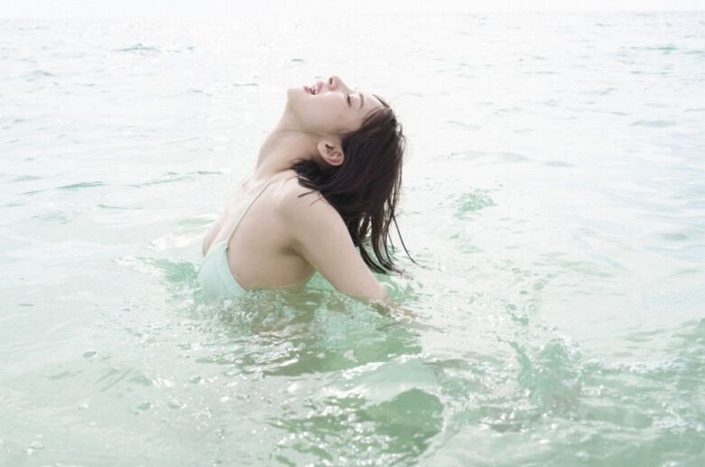 岡田紗佳 グラビア!抜ける役満ボディ!!巨乳おっぱいに水着ビキニもエロいっす♡273