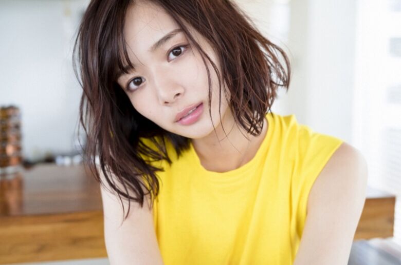 岡田紗佳 グラビア!抜ける役満ボディ!!巨乳おっぱいに水着ビキニもエロいっす♡293