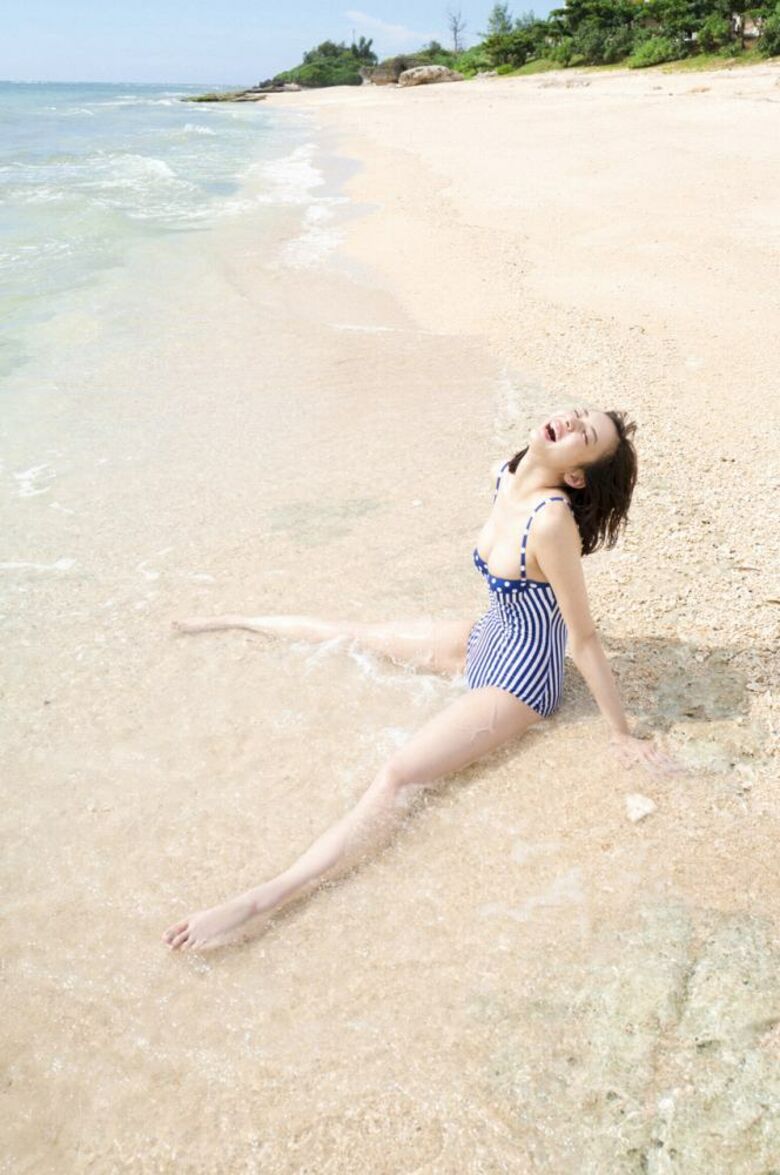 岡田紗佳 グラビア!抜ける役満ボディ!!巨乳おっぱいに水着ビキニもエロいっす♡308