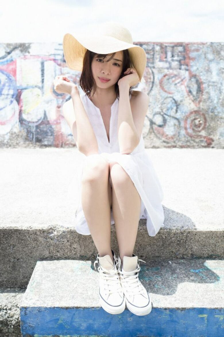 岡田紗佳 グラビア!抜ける役満ボディ!!巨乳おっぱいに水着ビキニもエロいっす♡339