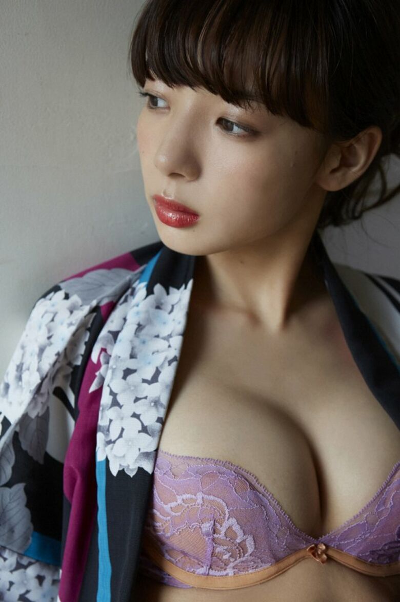 岡田紗佳 グラビア!抜ける役満ボディ!!巨乳おっぱいに水着ビキニもエロいっす♡411