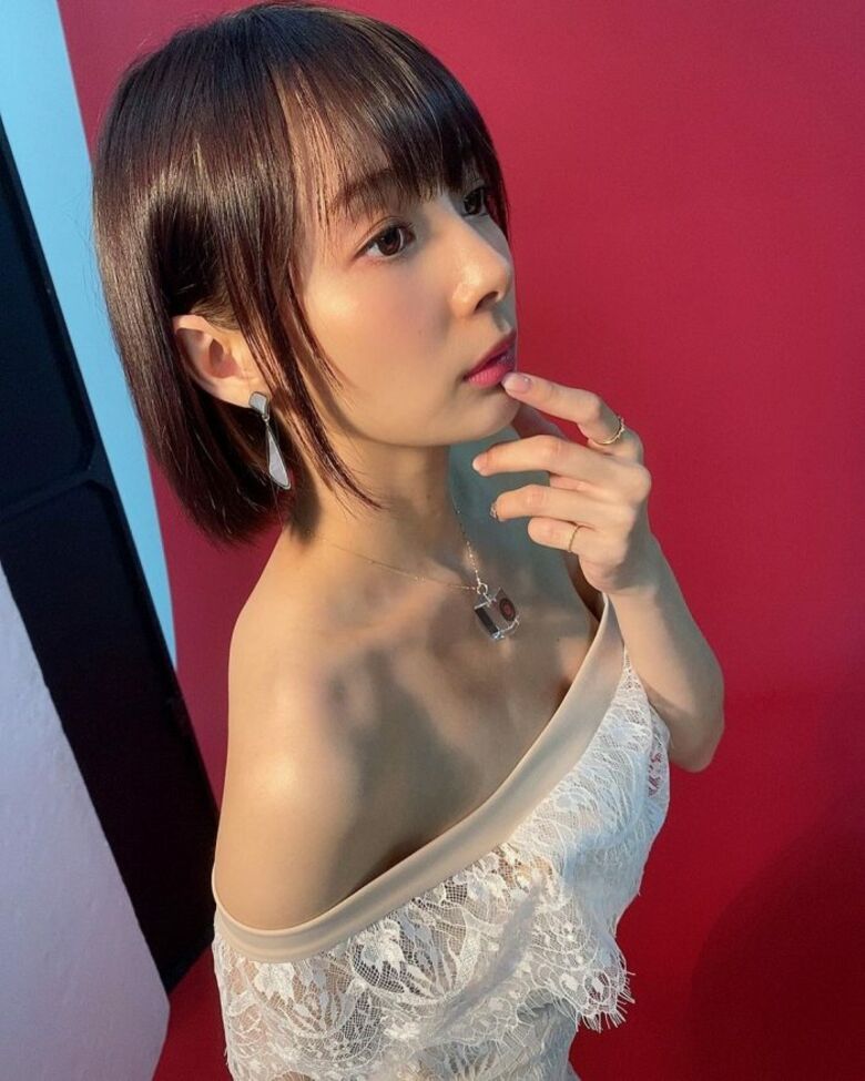 岡田紗佳 グラビア!抜ける役満ボディ!!巨乳おっぱいに水着ビキニもエロいっす♡477