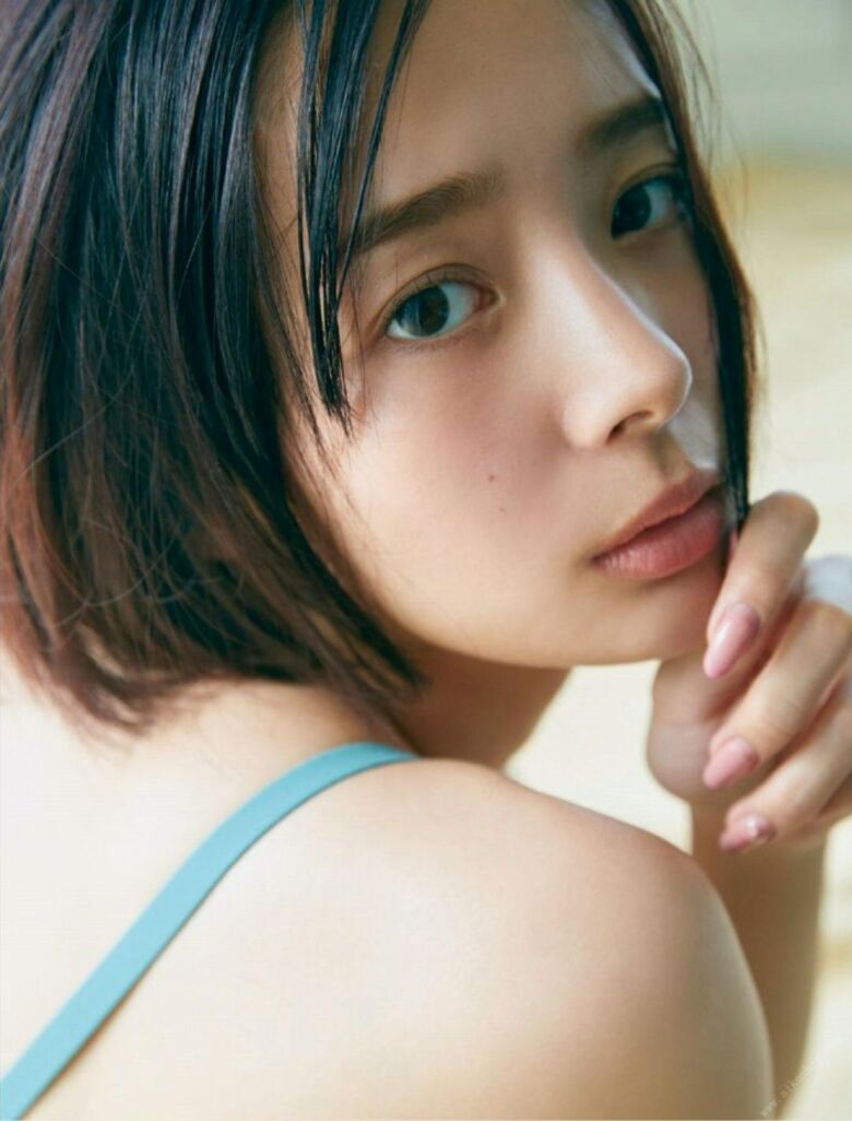 岡田紗佳 グラビア!抜ける役満ボディ!!巨乳おっぱいに水着ビキニもエロいっす♡524