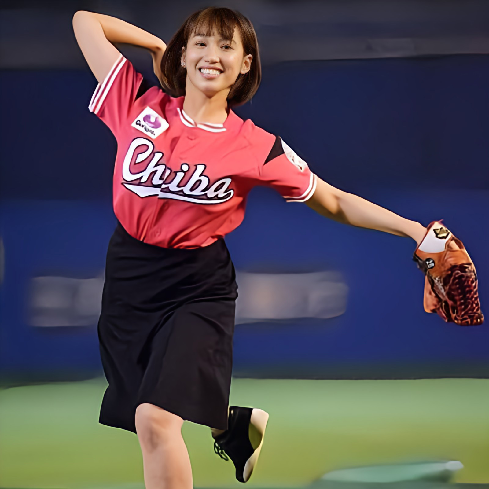 岡田サリオ パンチラがエロいI字開脚始球式!見えてもいいパンツだと分かっても興奮しちゃうぜ(*゜∀゜)=3006