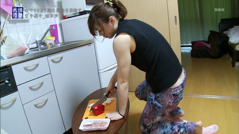 芸能人パンチラ動画像804枚!お宝パンツに太ももエッチなTゾーン♡女子アナ・女優のパン線 お尻がエロくて抜ける!!067枚目