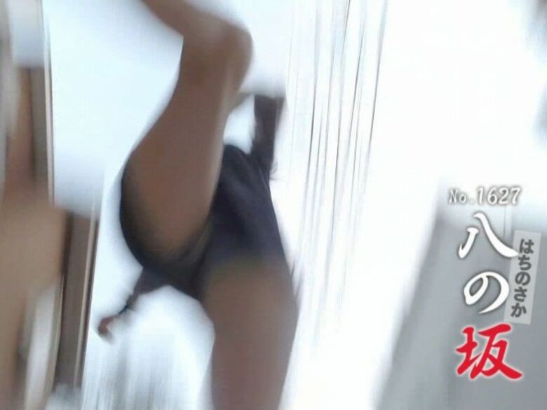 芸能人パンチラ動画像804枚!お宝パンツに太ももエッチなTゾーン♡女子アナ・女優のパン線 お尻がエロくて抜ける!!068枚目