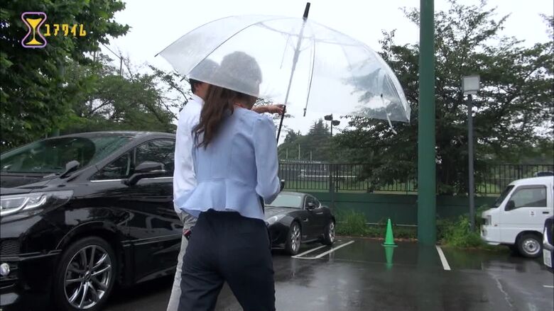 芸能人パンチラ動画像804枚!お宝パンツに太ももエッチなTゾーン♡女子アナ・女優のパン線 お尻がエロくて抜ける!!084枚目