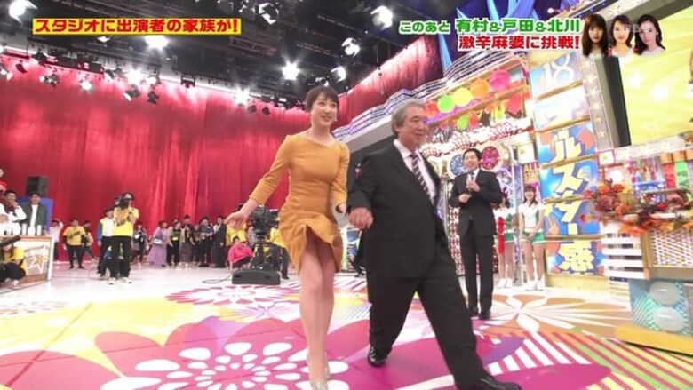 芸能人パンチラ動画像804枚!お宝パンツに太ももエッチなTゾーン♡女子アナ・女優のパン線 お尻がエロくて抜ける!!275枚目