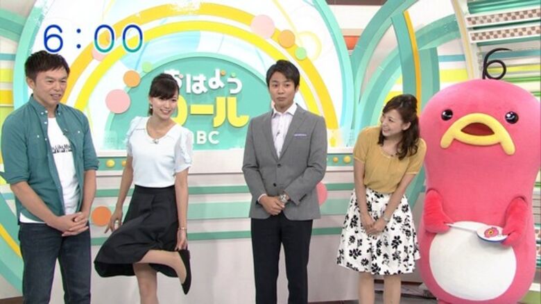 芸能人パンチラ動画像804枚!お宝パンツに太ももエッチなTゾーン♡女子アナ・女優のパン線 お尻がエロくて抜ける!!321枚目