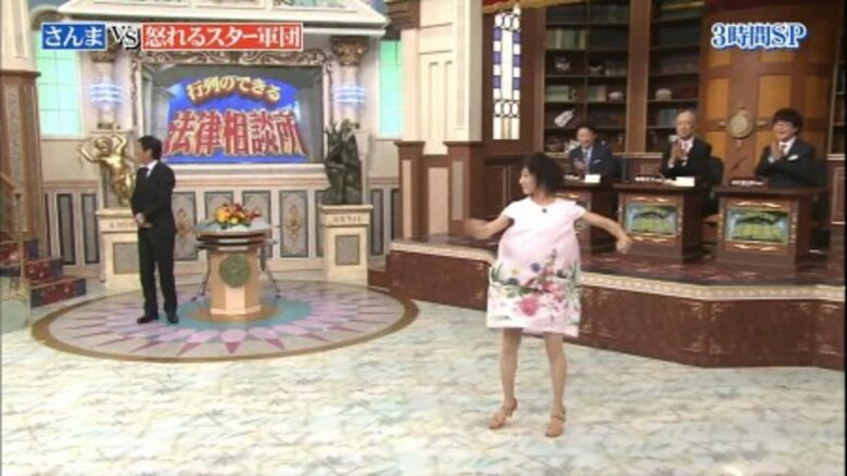 芸能人パンチラ動画像804枚!お宝パンツに太ももエッチなTゾーン♡女子アナ・女優のパン線 お尻がエロくて抜ける!!380枚目