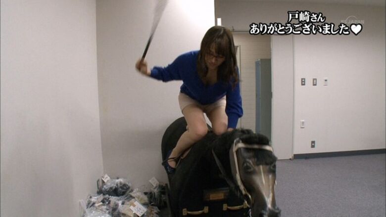 芸能人パンチラ動画像804枚!お宝パンツに太ももエッチなTゾーン♡女子アナ・女優のパン線 お尻がエロくて抜ける!!473枚目