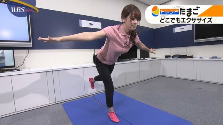 芸能人パンチラ動画像804枚!お宝パンツに太ももエッチなTゾーン♡女子アナ・女優のパン線 お尻がエロくて抜ける!!504枚目