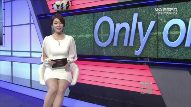 芸能人パンチラ動画像804枚!お宝パンツに太ももエッチなTゾーン♡女子アナ・女優のパン線 お尻がエロくて抜ける!!703枚目