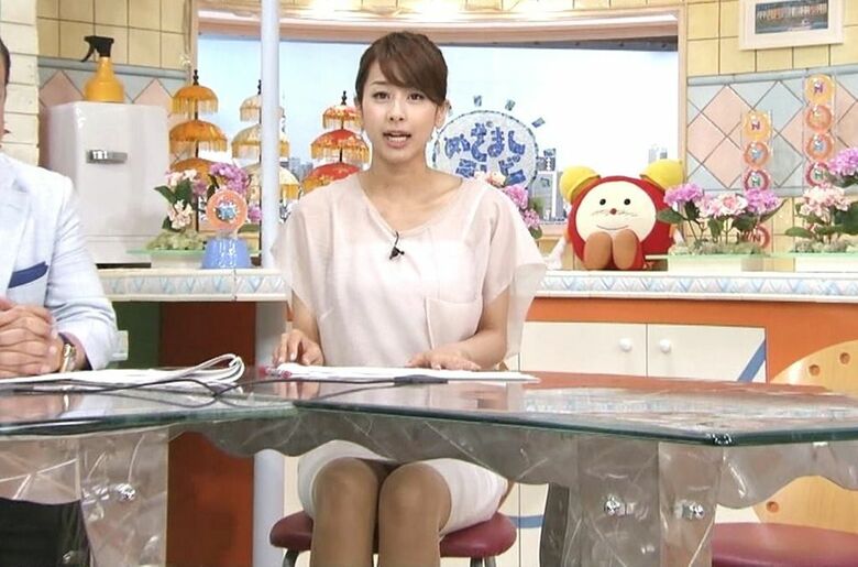 芸能人パンチラ動画像804枚!お宝パンツに太ももエッチなTゾーン♡女子アナ・女優のパン線 お尻がエロくて抜ける!!709枚目
