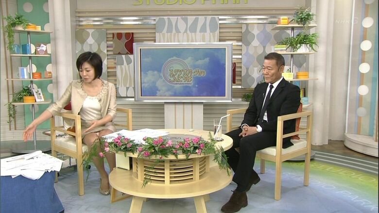 芸能人パンチラ動画像804枚!お宝パンツに太ももエッチなTゾーン♡女子アナ・女優のパン線 お尻がエロくて抜ける!!796枚目
