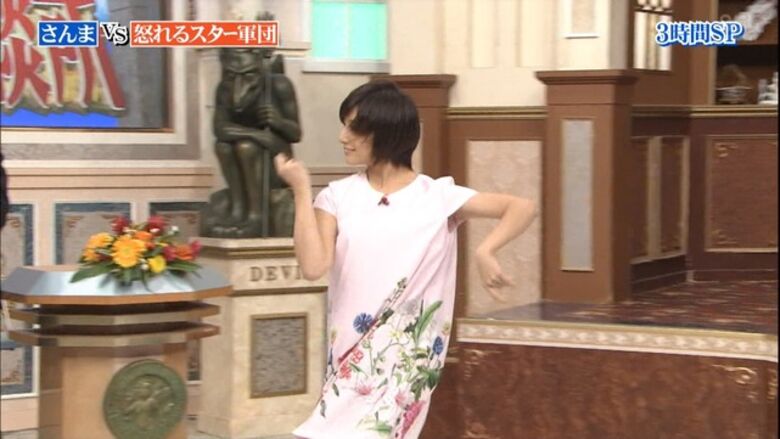 芸能人 パンチラがエロいぜ!テレビのお宝画像ここにあり📺パンツの専門サイトが徹底解説しちゃいます♡393
