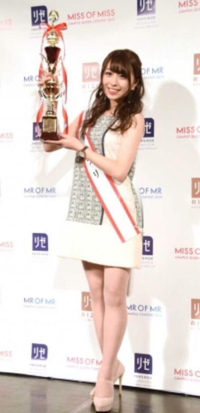 芸能人 パンチラがエロいぜ!テレビのお宝画像ここにあり📺パンツの専門サイトが徹底解説しちゃいます♡409