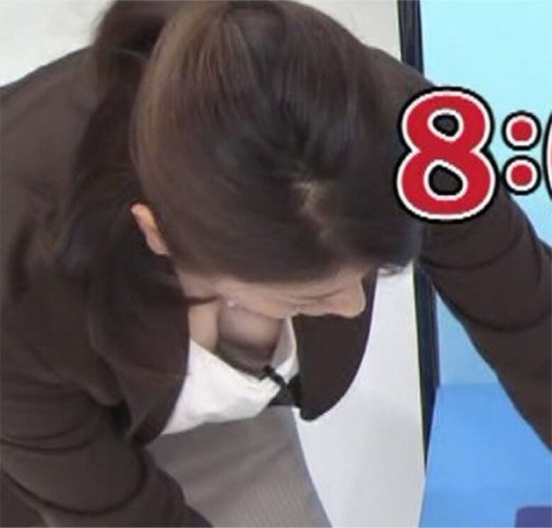 芸能人 パンチラがエロいぜ!テレビのお宝画像ここにあり📺パンツの専門サイトが徹底解説しちゃいます♡446