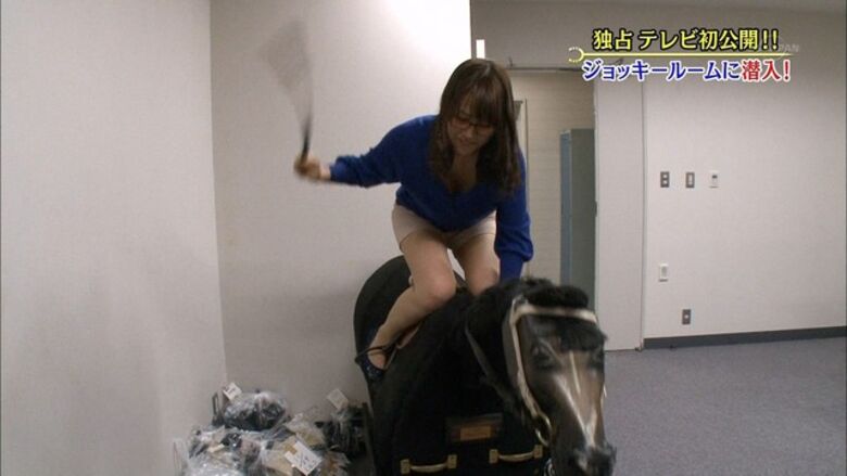 芸能人 パンチラがエロいぜ!テレビのお宝画像ここにあり📺パンツの専門サイトが徹底解説しちゃいます♡494