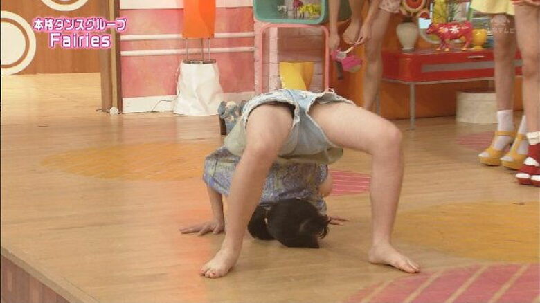 芸能人 パンチラがエロいぜ!テレビのお宝画像ここにあり📺パンツの専門サイトが徹底解説しちゃいます♡681