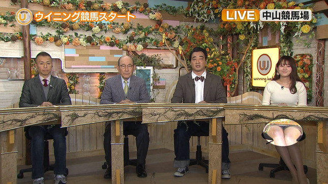 冨田有紀アナのパンチラがエッチなウイニング競馬お宝エロ画像28枚028枚目