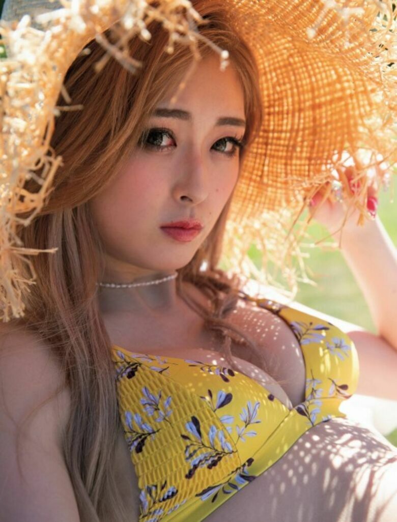 ゆうちゃみ パンチラ画像!エロい太もも💕貴重なパンツをまとめたぜ!!水着写真集も抜けちゃいます【動画あり】161