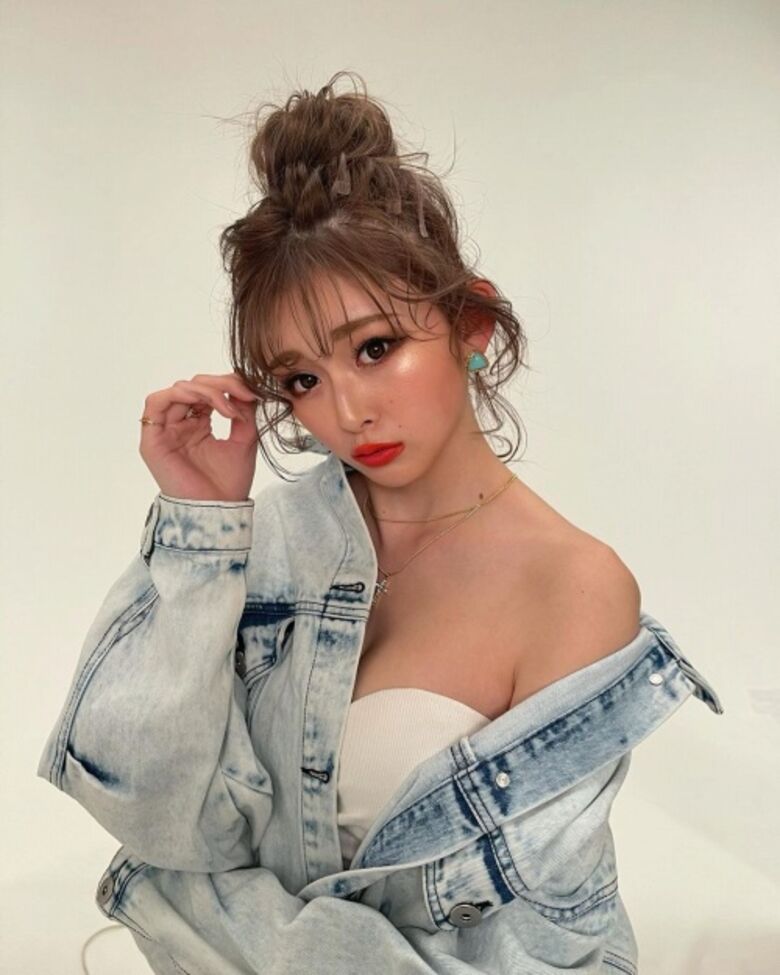 ゆうちゃみ パンチラ画像!エロい太もも💕貴重なパンツをまとめたぜ!!水着写真集も抜けちゃいます【動画あり】181