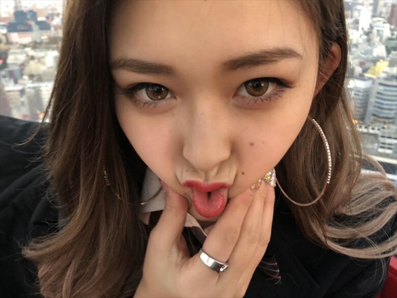 ゆうちゃみ パンチラ画像!エロい太もも💕貴重なパンツをまとめたぜ!!水着写真集も抜けちゃいます【動画あり】190