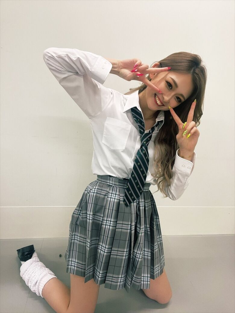 ゆうちゃみ パンチラ画像!エロい太もも💕貴重なパンツをまとめたぜ!!水着写真集も抜けちゃいます【動画あり】195