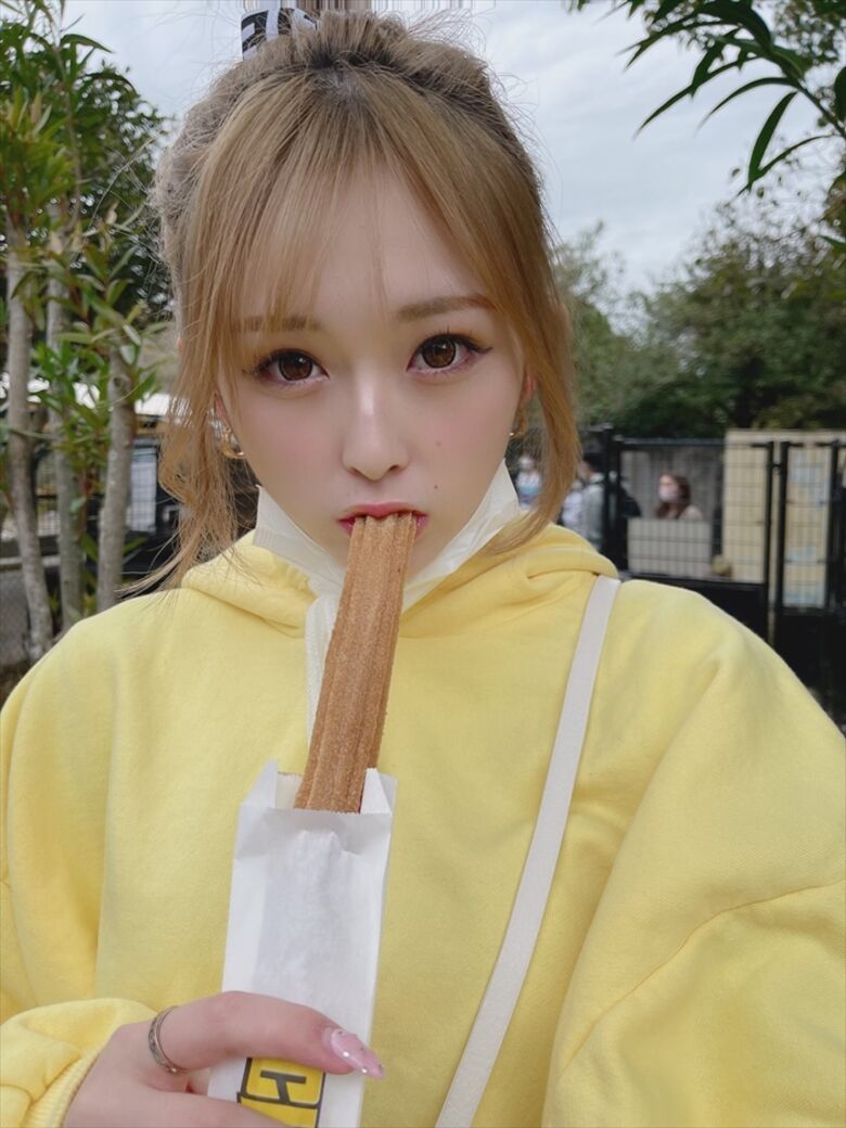 ゆうちゃみ パンチラ画像!エロい太もも💕貴重なパンツをまとめたぜ!!水着写真集も抜けちゃいます【動画あり】196