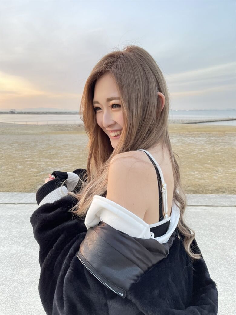 ゆうちゃみ パンチラ画像!エロい太もも💕貴重なパンツをまとめたぜ!!水着写真集も抜けちゃいます【動画あり】198