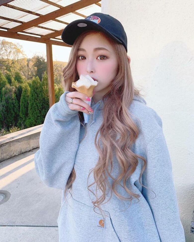 ゆうちゃみ パンチラ画像!エロい太もも💕貴重なパンツをまとめたぜ!!水着写真集も抜けちゃいます【動画あり】219