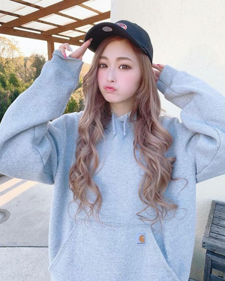 ゆうちゃみ パンチラ画像!エロい太もも💕貴重なパンツをまとめたぜ!!水着写真集も抜けちゃいます【動画あり】220