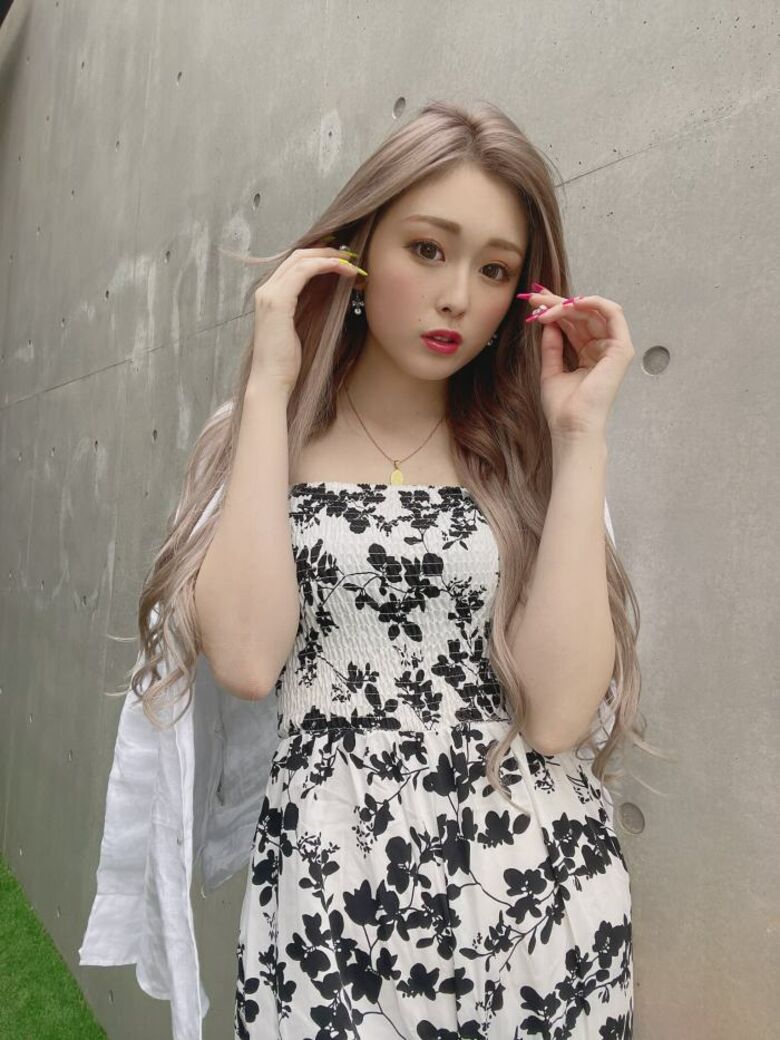 ゆうちゃみ パンチラ画像!エロい太もも💕貴重なパンツをまとめたぜ!!水着写真集も抜けちゃいます【動画あり】259