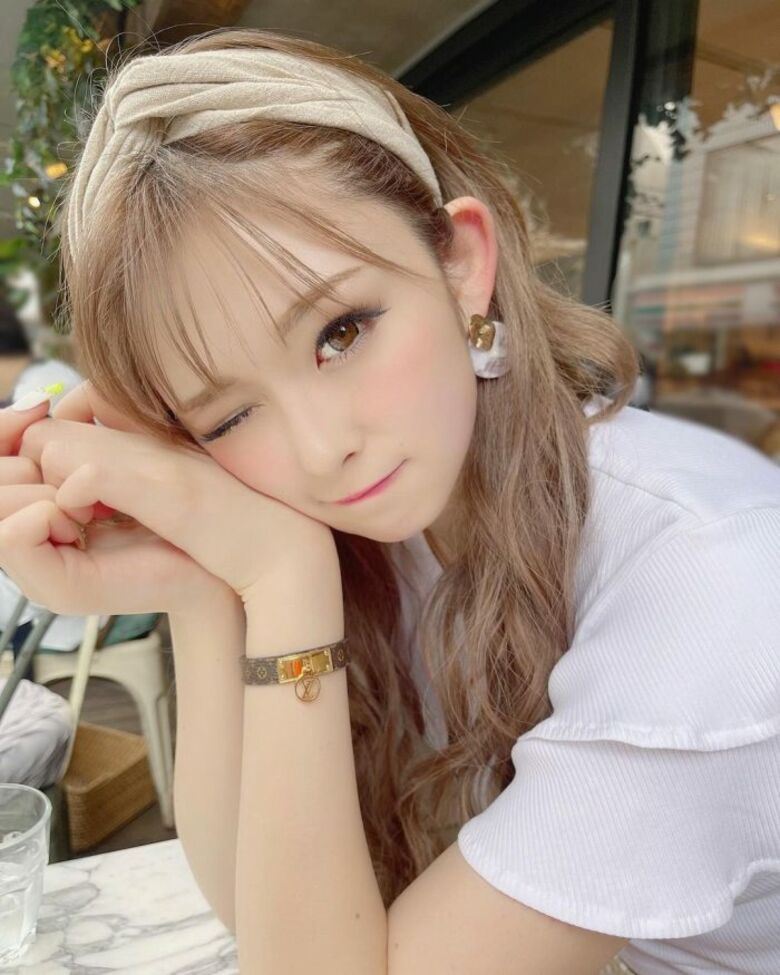 ゆうちゃみ パンチラ画像!エロい太もも💕貴重なパンツをまとめたぜ!!水着写真集も抜けちゃいます【動画あり】263
