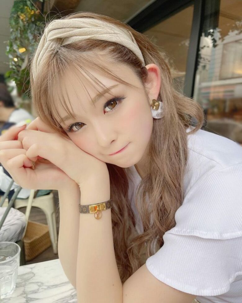 ゆうちゃみ パンチラ画像!エロい太もも💕貴重なパンツをまとめたぜ!!水着写真集も抜けちゃいます【動画あり】264
