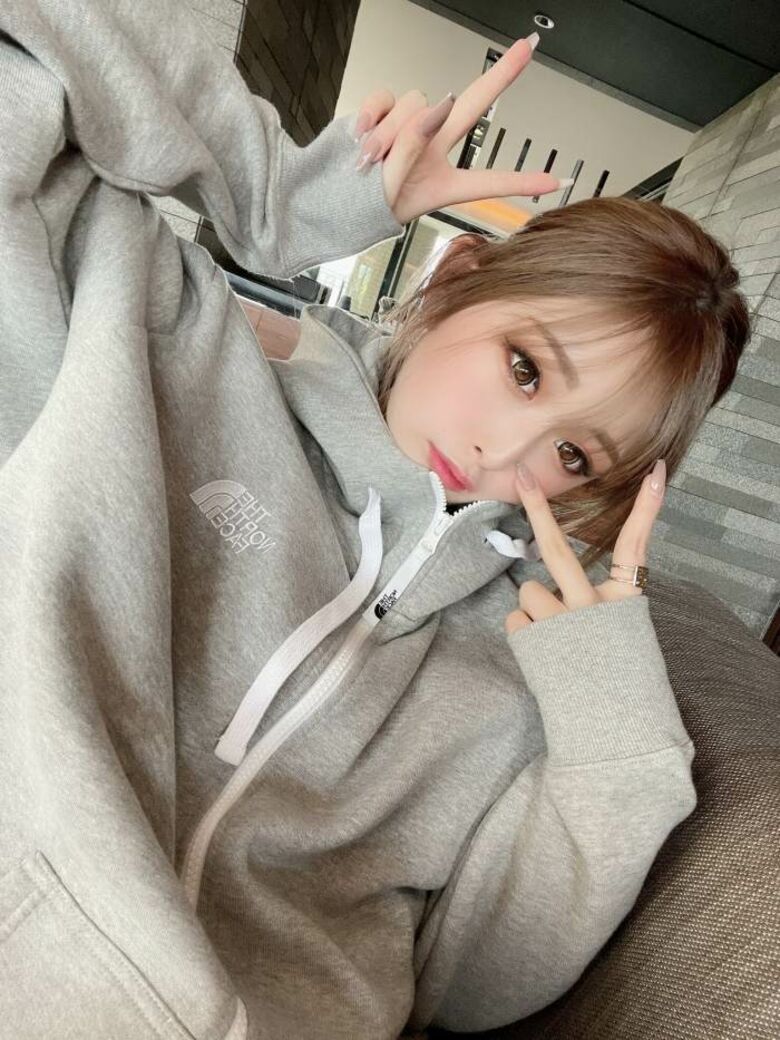 ゆうちゃみ📺パンチラがエロいぜ!貴重お宝パンツ画像💕水着写真集も抜けちゃいます【動画あり】236