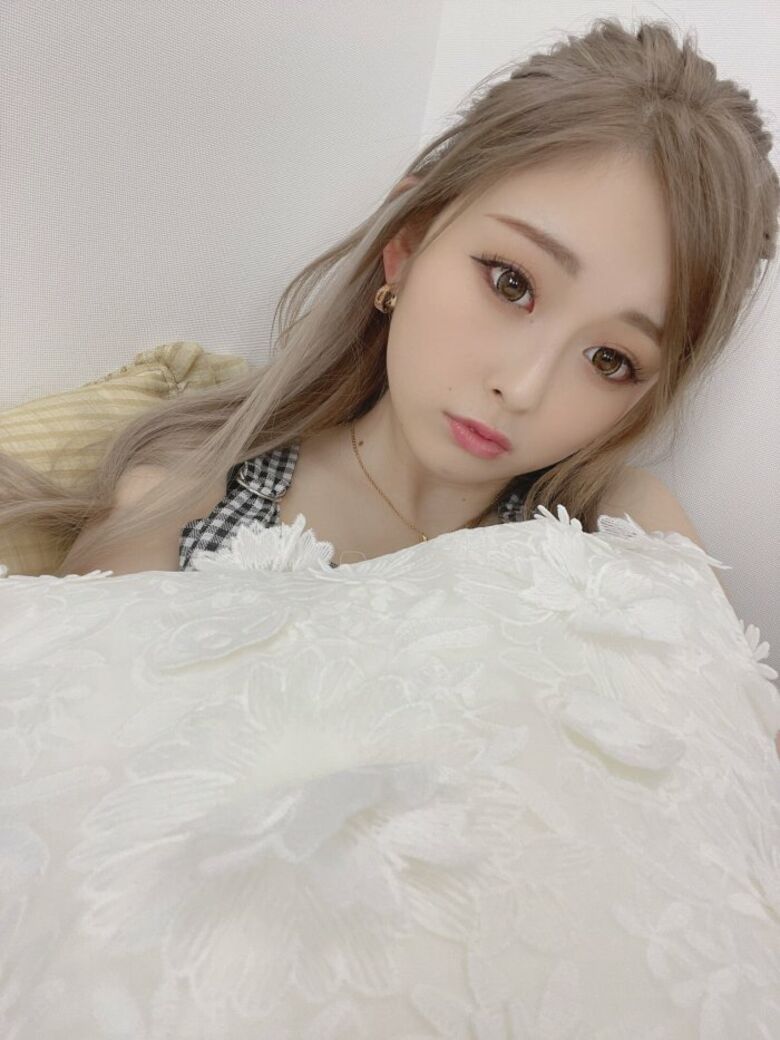 ゆうちゃみ📺パンチラがエロいぜ!貴重お宝パンツ画像💕水着写真集も抜けちゃいます【動画あり】254