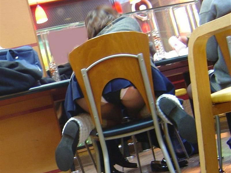 パンチラ 画像016