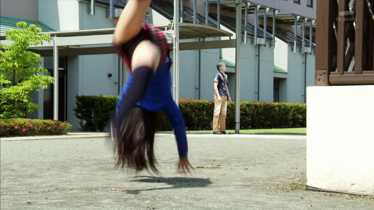 仮面ライダーフォーゼ第43話がパンチラ神回って知ってるかい??当時のエロい状況を振り返ってみたぜ!!015