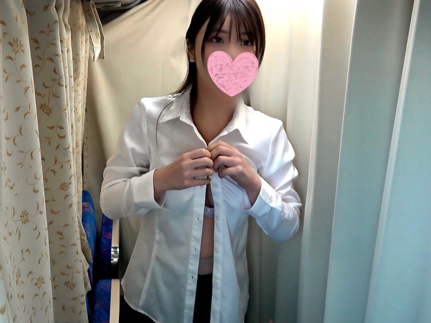 新人女性警〇庁の無防備フル着替え♡制服下のぷるん胸・むっちり食い込みパンチラ逆さ撮りまで【Pcolle】006