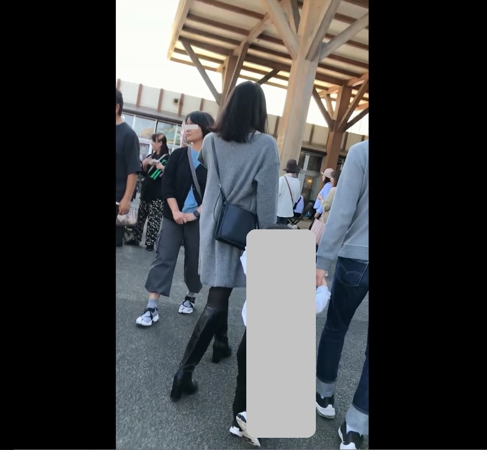 子連れの人妻と病院の受付お姉さん♡盗撮が同時に楽しめるパンチラ動画を紹介するぜ！【Pcolle】001