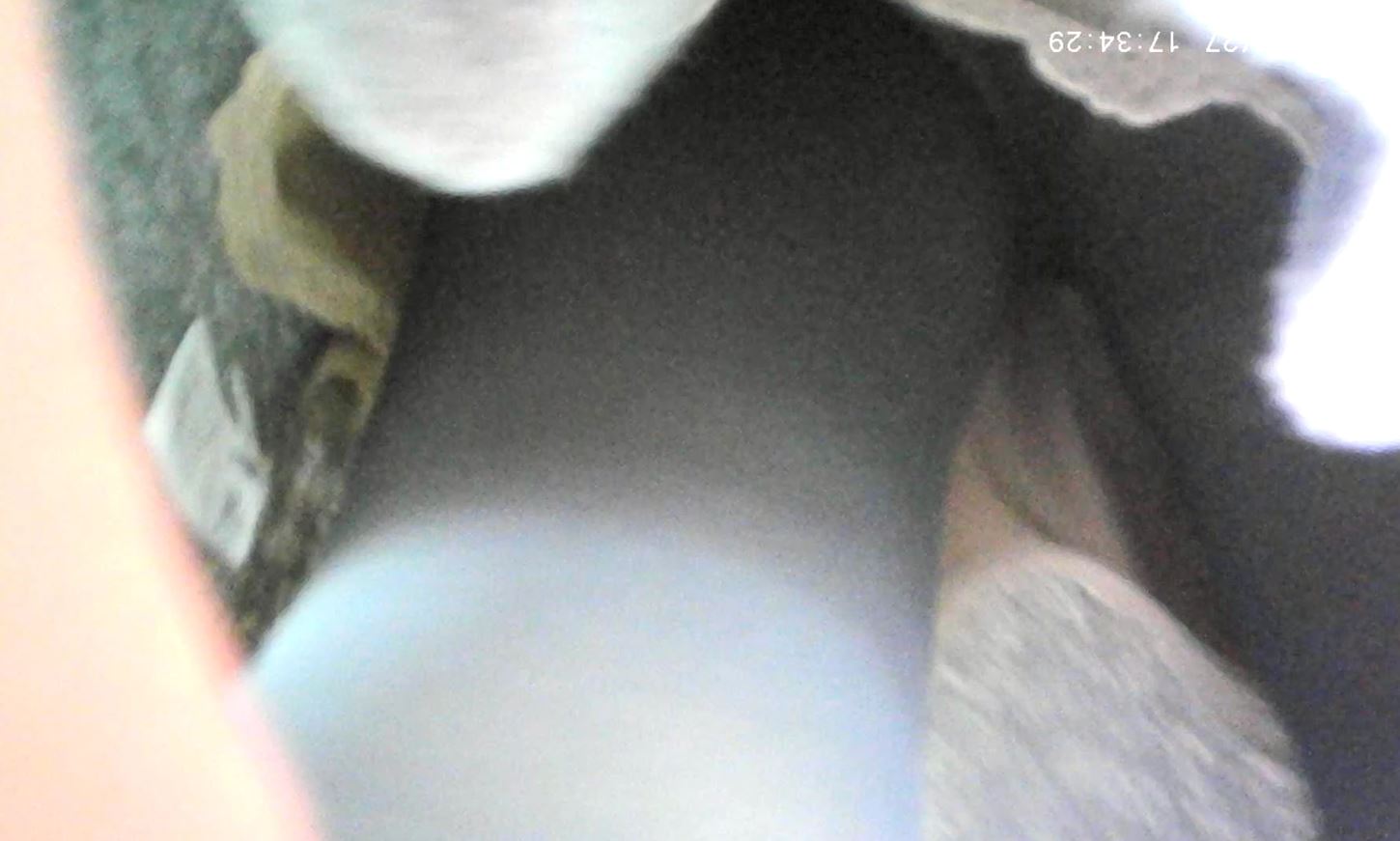 子連れの人妻と病院の受付お姉さん♡盗撮が同時に楽しめるパンチラ動画を紹介するぜ！【Pcolle】003