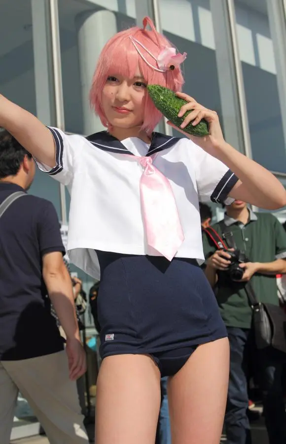 ワンフェス2014冬でスク水からハミ毛やマ○コに食い込みボンテージ030