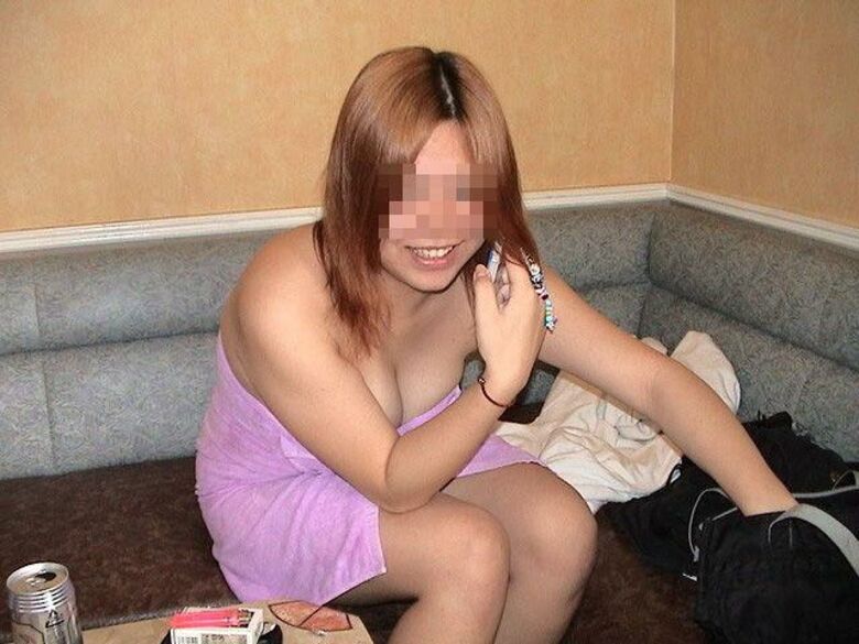 デリヘル 盗撮エロ画像！流出した女の子の全裸おっぱい♡超リアルで抜けちゃいます♡【動画あり】012枚目