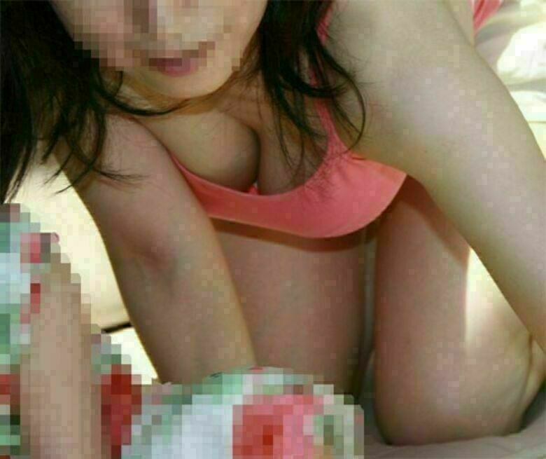 胸ちら動画像386枚!エロい胸チラ盗撮の巨乳人妻に素人JKおっぱい 乳首ポロリや谷間が抜ける!!【動画あり】204枚目