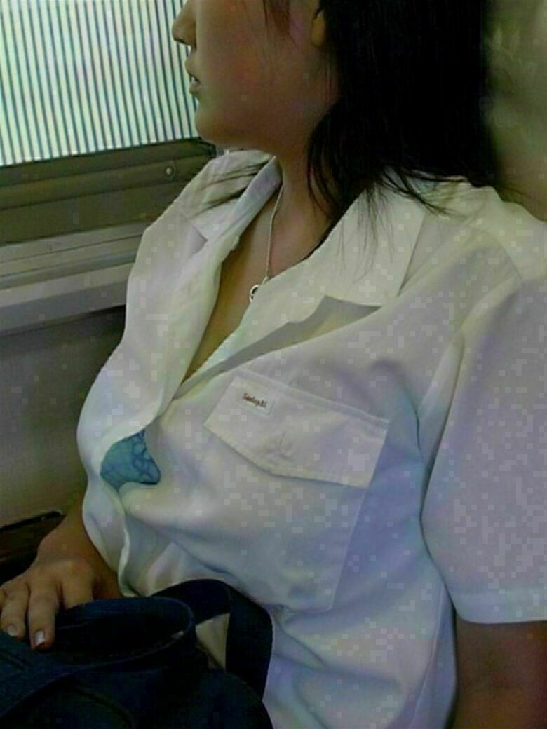 胸ちら動画像386枚!エロい胸チラ盗撮の巨乳人妻に素人JKおっぱい 乳首ポロリや谷間が抜ける!!【動画あり】264枚目